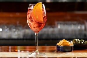 Preparazione Campari Spritz  - Fase 3