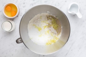 Preparazione Ciambelle fritte - Fase 1