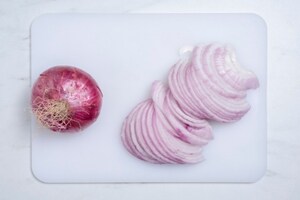 Preparazione Cipolle di Breme all'agromiele - Fase 1