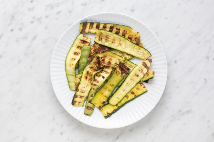 Preparazione Cornetti salati alle zucchine - Fase 1 Preparazione Cornetti salati alle zucchine - Fase 1