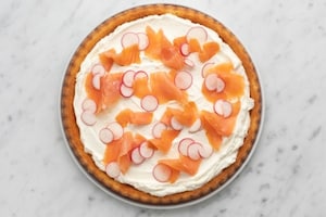 Preparazione Crostata morbida salata con salmone affumicato - Fase 2