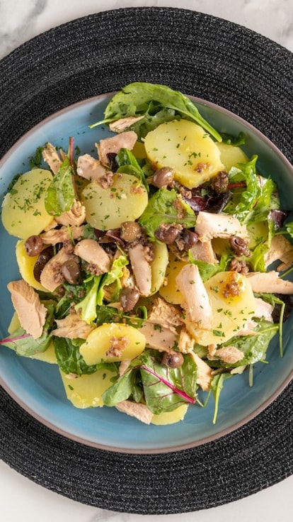 Insalata di patate e tonno
