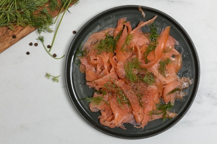 Preparazione Pasta fredda con salmone affumicato - Fase 3 Preparazione Pasta fredda con salmone affumicato - Fase 3