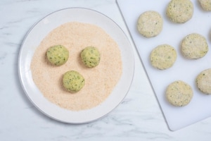 Preparazione Polpette di zucchine e patate - Fase 3