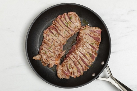 Preparazione Tagliata di manzo - Fase 3 Preparazione Tagliata di manzo - Fase 3
