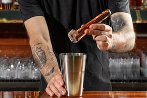 Preparazione Vodka Martini  - Fase 2