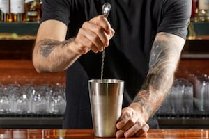 Preparazione Vodka Martini  - Fase 2