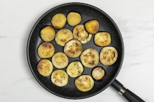 Preparazione Insalata caprese creativa - Fase 1