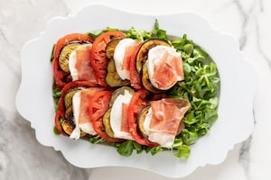 Preparazione Insalata caprese creativa - Fase 3