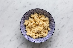 Preparazione Crumble di albicocche  - Fase 1