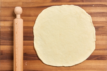 Preparazione Focaccia in padella con le zucchine - Fase 3 Preparazione Focaccia in padella con le zucchine - Fase 3