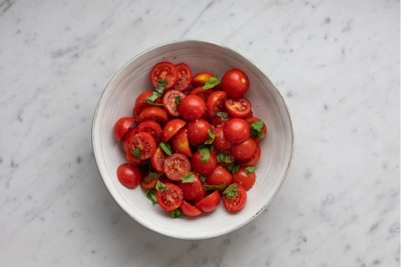 Preparazione Torta parmigiana di pomodorini - Fase 3 Preparazione Torta parmigiana di pomodorini - Fase 3