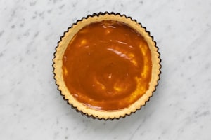 Preparazione Crostata al cioccolato e caramello - Fase 4