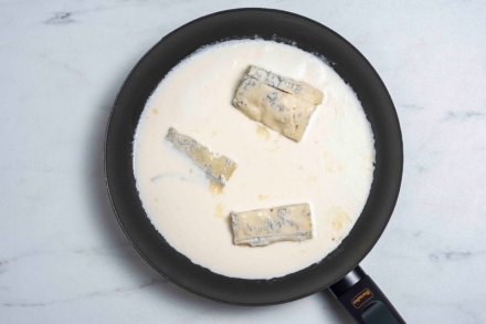 Preparazione Pasta alla cenere - Fase 1 Preparazione Pasta alla cenere - Fase 1