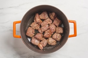 Preparazione Spezzatino con patate - Fase 2