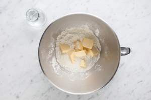 Preparazione Tarte tatin alle cipolle - Fase 1