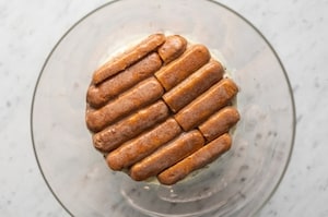 Preparazione Tiramisù al cocco e cioccolato - Fase 4