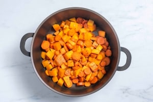 Preparazione Vellutata di zucca e carote - Fase 2