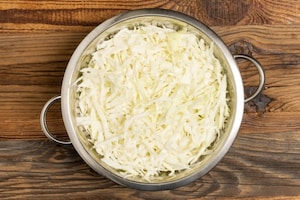 Preparazione Cavolo cappuccio in umido alla siciliana - Fase 1