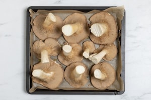 Preparazione Funghi cardoncelli gratinati - Fase 1