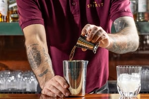 Preparazione Sazerac cocktail - Fase 3