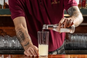 Preparazione Tom Collins - Fase 3