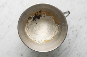 Preparazione Torta banana bread e gocce di cioccolato - Fase 2