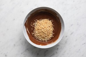 Preparazione Trancetti al cioccolato e castagne - Fase 5