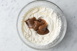Preparazione Trancetti al cioccolato e castagne - Fase 7