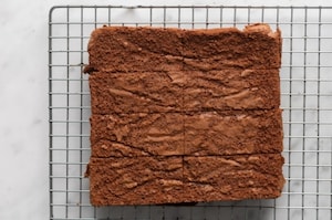 Preparazione Trancetti al cioccolato e castagne - Fase 6