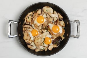 Preparazione Uova con i funghi - Fase 4