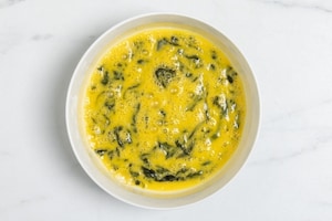 Preparazione Frittata di bietole e provola - Fase 3