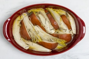 Preparazione Indivia, pere e gorgonzola al forno - Fase 4
