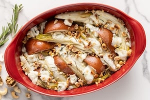 Preparazione Indivia, pere e gorgonzola al forno - Fase 6