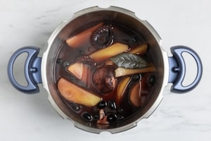 Preparazione Insalata di polpo e patate in pentola a pressione - Fase 2