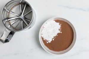 Preparazione Pasta biscuit al cacao - Fase 3