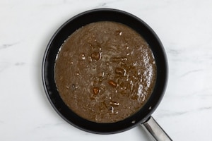 Preparazione Pasta con sugo di brasato - Fase 1