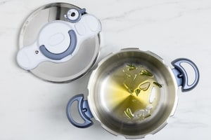 Preparazione Pollo in pentola a pressione - Fase 2