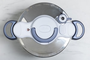 Preparazione Pollo in pentola a pressione - Fase 6