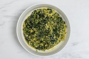 Preparazione Torta salata in padella con pasta sfoglia - Fase 4