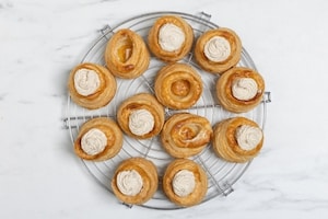 Preparazione Vol au vent ripieni di tonno veloci - Fase 3