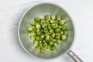 Preparazione Cavoletti di Bruxelles al forno - Fase 1