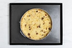 Preparazione Torta con panettone, champagne e ribes - Fase 5