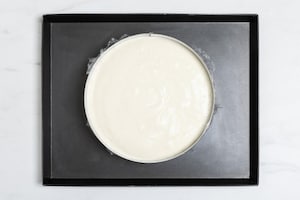 Preparazione Torta con panettone, champagne e ribes - Fase 5