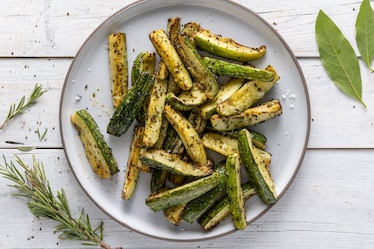 Zucchine con friggitrice ad aria
