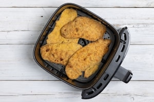 Preparazione Cotolette di pollo con friggitrice ad aria - Fase 4