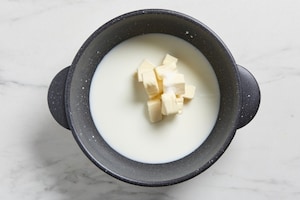 Preparazione Éclair al cioccolato bianco - Fase 1