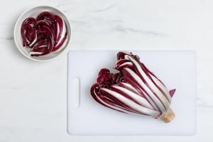 Preparazione Risotto al radicchio e gorgonzola - Fase 1