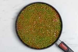 Preparazione Tonno, uova e piselli in padella - Fase 1