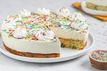 Torta di compleanno Funfetti cheesecake